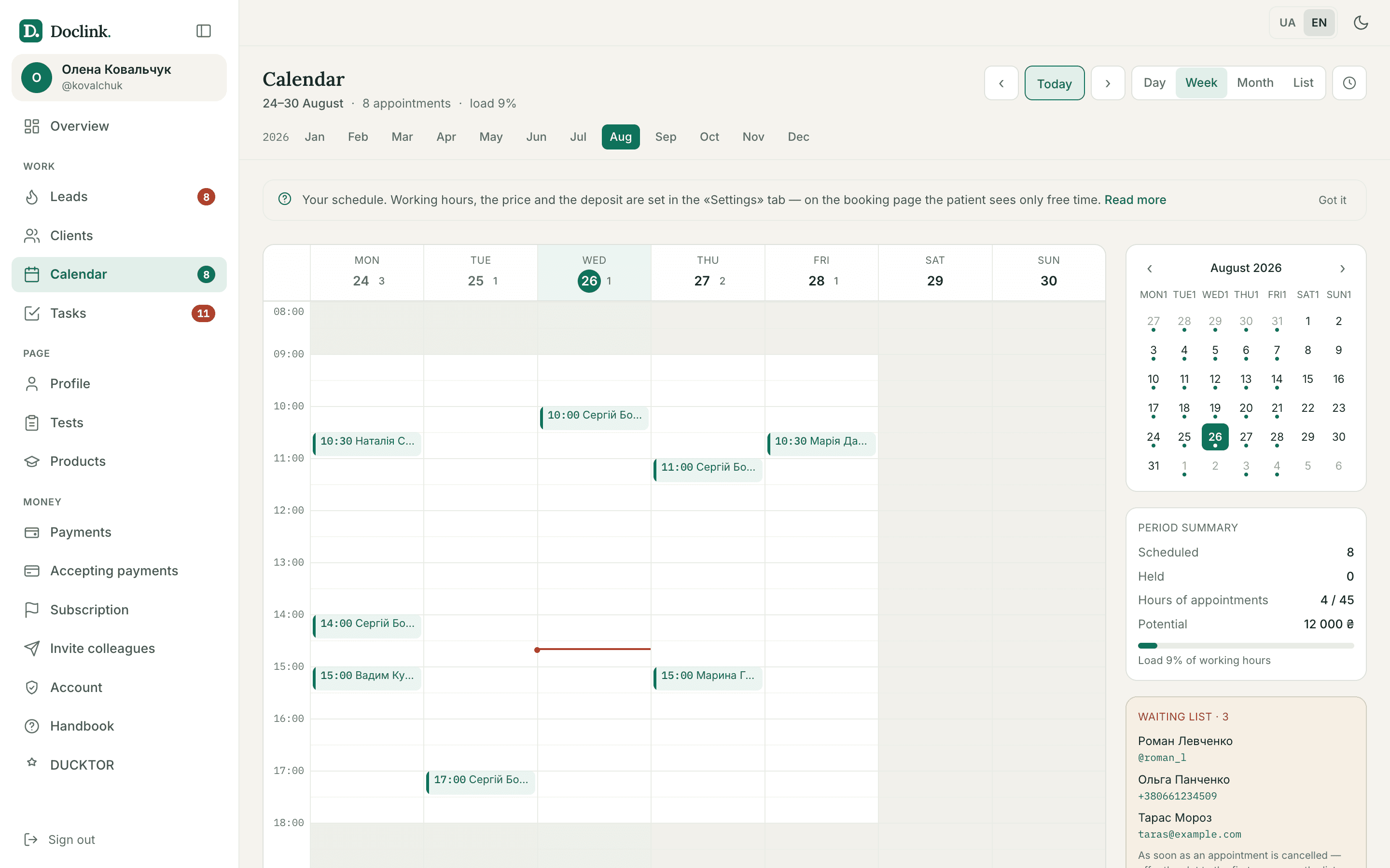 A weekly calendar grid with appointments, the period summary and the waiting list